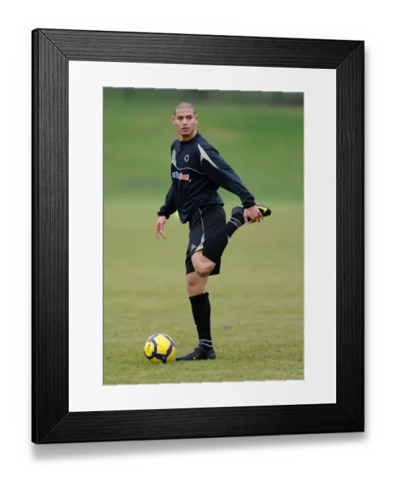 Framed Print : Wolverhampton Wanderers: New Signing Adlene Guedioura Joins Squad in Training Framed Print : Wolverhampton Wanderers: New Signing Adlene Guedioura Joins Squad in Training