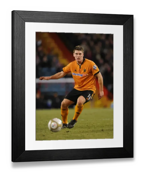 Framed Print : SOCCER - FA Cup Fourth Round Replay - Crystal Palace v Wolverhampton Wanderers