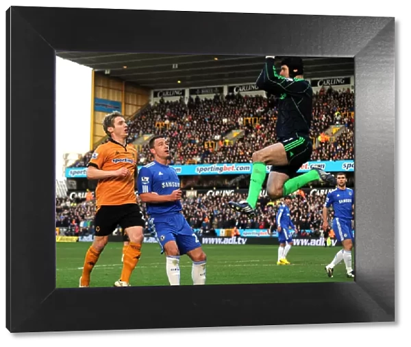 Intense Rivalry: Kevin Doyle and John Terry's Vigil Over Petr Cech during Wolverhampton Wanderers vs Chelsea