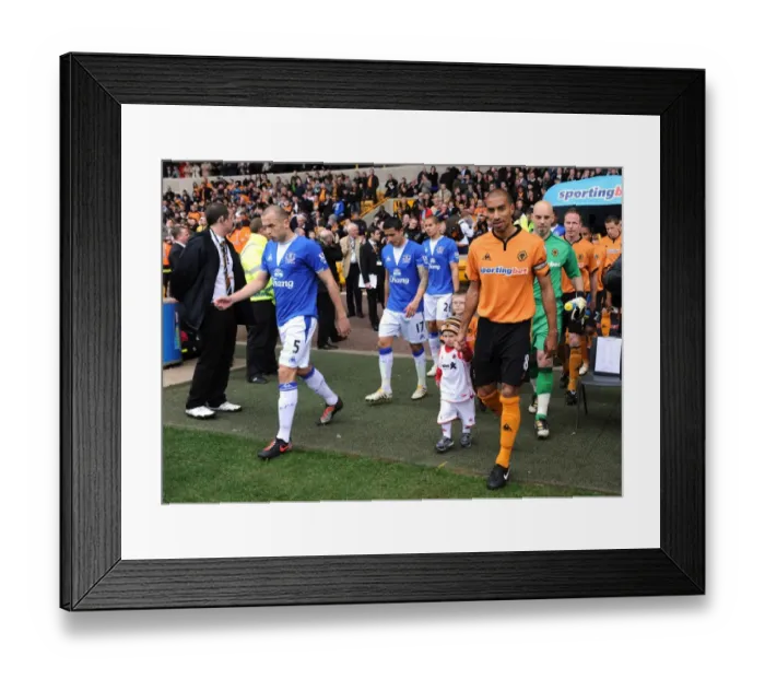 Framed Print : Exciting Mascot Showdown: Wolverhampton Wanderers vs Everton - Barclays Premier League (27-03-10) Framed Print : Exciting Mascot Showdown: Wolverhampton Wanderers vs Everton - Barclays Premier League (27-03-10)