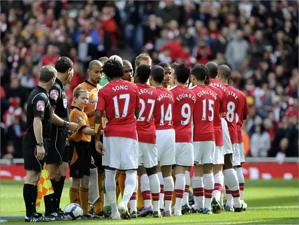 Premier League Showdown: Arsenal vs. Wolverhampton Wanderers - The Handshake Moment