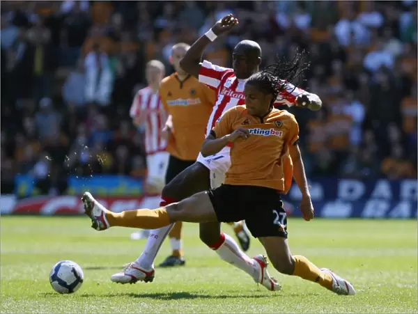 Battle of the Midfield: Sidibe vs Mancienne in Wolverhampton Wanderers vs Stoke City (April 11, 2010) - Barclays Premier League
