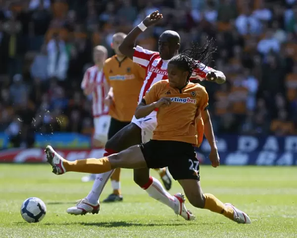 Battle of the Midfield: Sidibe vs Mancienne in Wolverhampton Wanderers vs Stoke City (April 11, 2010) - Barclays Premier League
