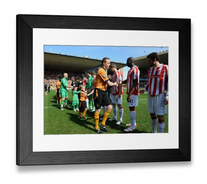 Framed Print : SOCCER - Barclays Premier League - Wolverhampton Wanderers v Stoke City Framed Print : SOCCER - Barclays Premier League - Wolverhampton Wanderers v Stoke City