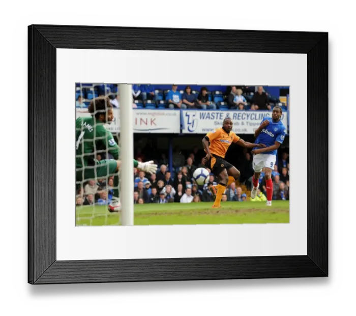 Framed Print : Clash of the Strikers: Ebanks-Blake vs Piquionne in the Barclays Premier League Framed Print : Clash of the Strikers: Ebanks-Blake vs Piquionne in the Barclays Premier League
