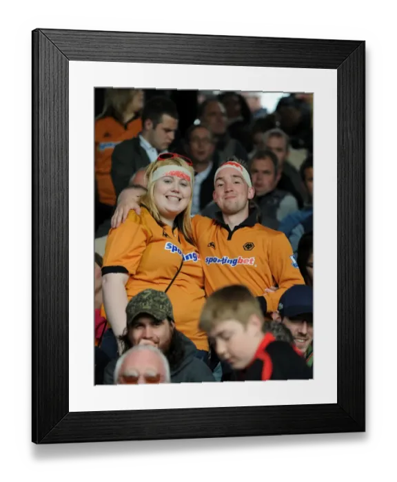 Framed Print : Wolverhampton Wanderers: A Sea of Bandages - Fans Tribute to Jody Craddock