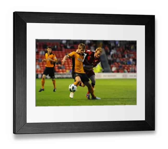 Framed Print : A Clash of Stars: Kevin Doyle vs Steve Jones - Wolverhampton Wanderers vs Walsall Framed Print : A Clash of Stars: Kevin Doyle vs Steve Jones - Wolverhampton Wanderers vs Walsall