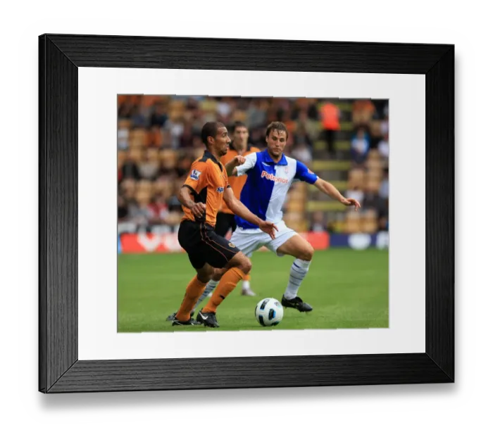 Framed Print : Wolverhampton Wanderers vs Athletic Bilbao: A Tense Moment Between Karl Henry and Carlos Gurpegui Framed Print : Wolverhampton Wanderers vs Athletic Bilbao: A Tense Moment Between Karl Henry and Carlos Gurpegui