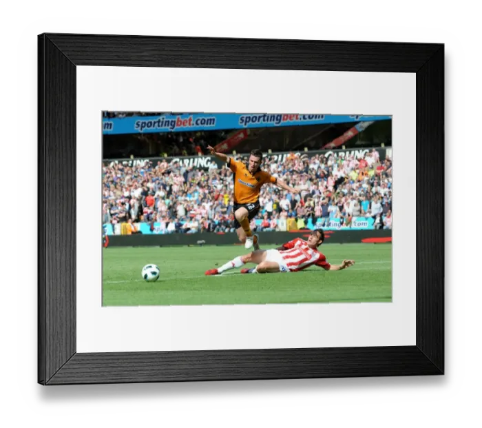 Framed Print : Soccer - Barclays Premier League - Wolverhampton Wanderers v Stoke City Framed Print : Soccer - Barclays Premier League - Wolverhampton Wanderers v Stoke City