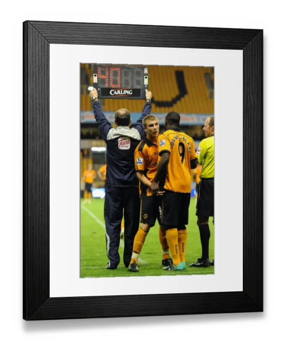 Framed Print : Wolverhampton Wanderers: Sam Winnall Replaces Sylvan Ebanks-Blake in Carling Cup Match against Southend Framed Print : Wolverhampton Wanderers: Sam Winnall Replaces Sylvan Ebanks-Blake in Carling Cup Match against Southend