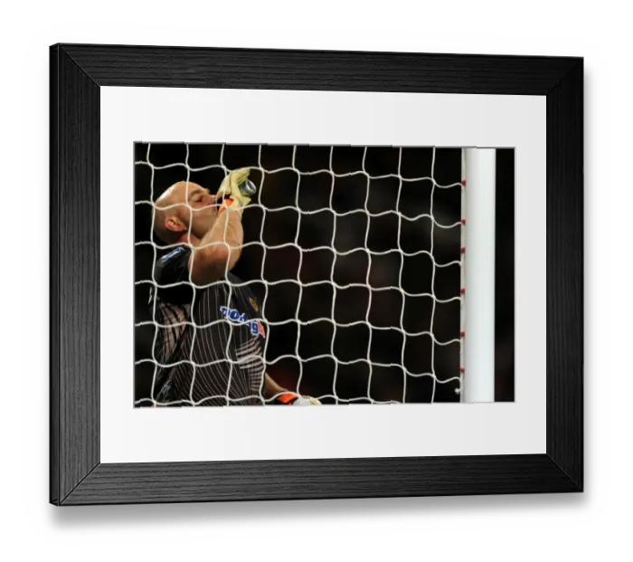 Framed Print : Soccer - Barclays Premier League - Manchester United v Wolverhampton Wanderers Framed Print : Soccer - Barclays Premier League - Manchester United v Wolverhampton Wanderers