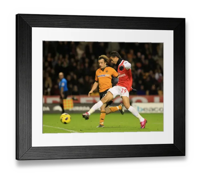 Framed Print : Soccer - Barclays Premier League - Wolverhampton Wanderers v Arsenal Framed Print : Soccer - Barclays Premier League - Wolverhampton Wanderers v Arsenal