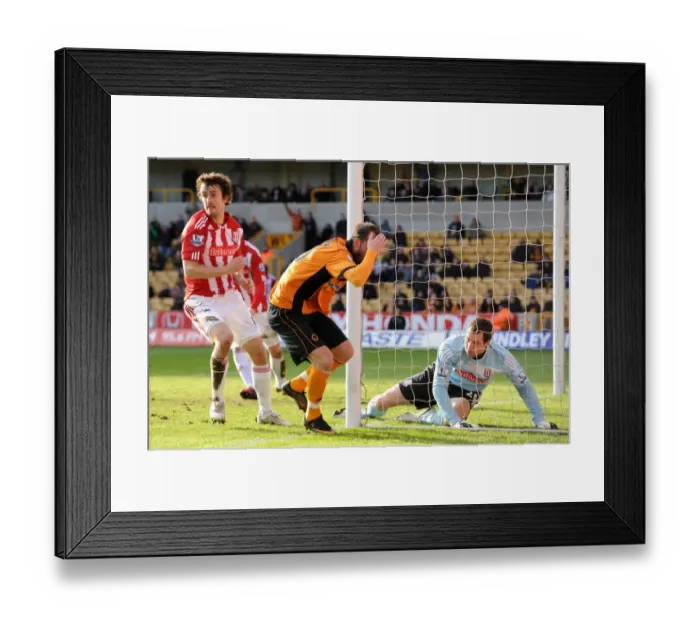 Framed Print : Steven Fletcher's Heartbreaking Miss: Wolverhampton Wanderers vs Stoke City - FA Cup Round Four Framed Print : Steven Fletcher's Heartbreaking Miss: Wolverhampton Wanderers vs Stoke City - FA Cup Round Four