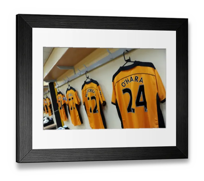 Framed Print : Soccer - Barclays Premier League - Wolverhampton Wanderers v Manchester United