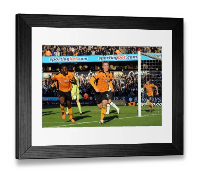 Framed Print : Wolverhampton Wanderers: Kevin Doyle's Stunner - The Opener Against Tottenham Hotspur in the Barclays Premier League