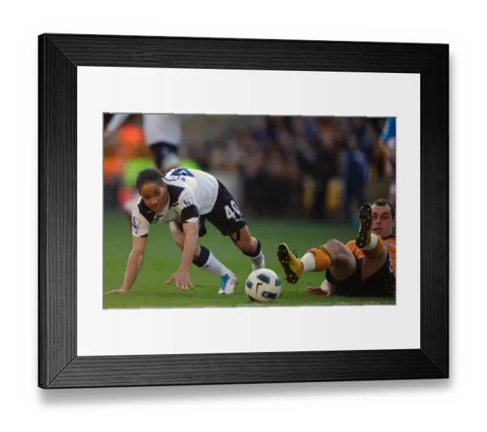 Framed Print : Clash of the Midfield Maestros: Steven Pienaar vs. Nenad Milijas - Wolverhampton Wanderers vs. Tottenham Hotspur, Barclays Premier League Framed Print : Clash of the Midfield Maestros: Steven Pienaar vs. Nenad Milijas - Wolverhampton Wanderers vs. Tottenham Hotspur, Barclays Premier League