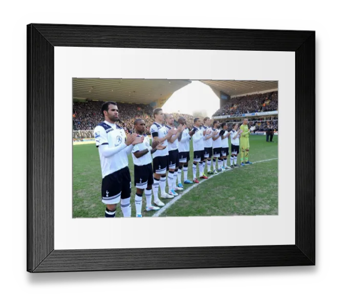 Framed Print : Tottenham Players Honor Dean Richards: A Moment of Silence at Wolves vs. Tottenham (Premier League)