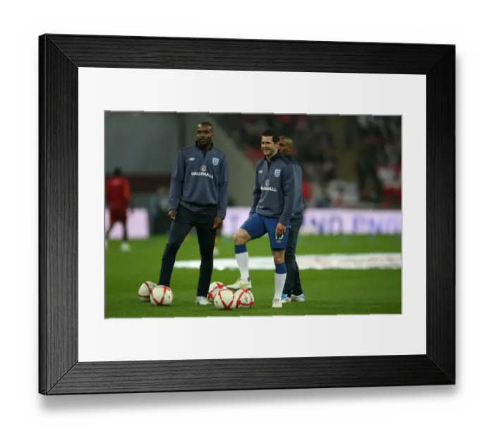 Framed Print : Wolverhampton Wanderers: Jarvis and Bent in England Training - Ghana Friendly Preparation