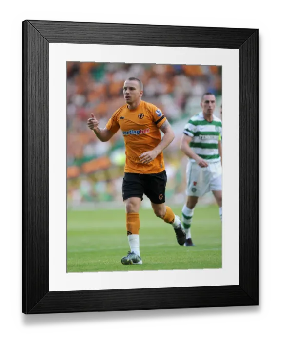 Framed Print : Jamie O'Hara in Action: Celtic vs. Wolverhampton Wanderers Pre-Season Soccer Clash