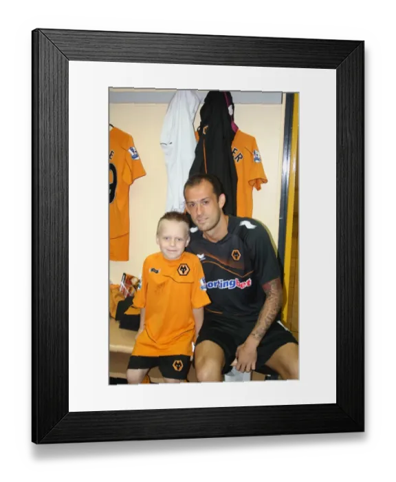 Framed Print : Wolves vs Real Zaragoza: Clash of the 2011-12 Seasons Framed Print : Wolves vs Real Zaragoza: Clash of the 2011-12 Seasons