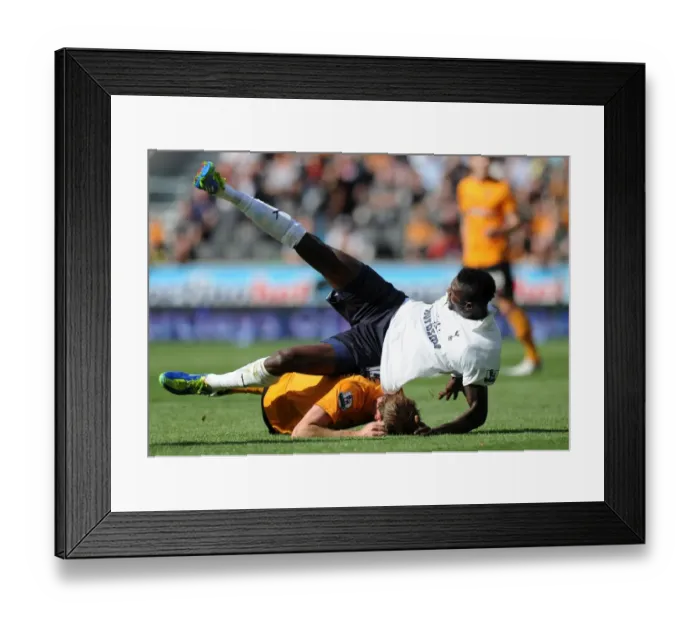 Framed Print : SOCCER - Barclays Premier League - Wolverhampton Wanderers v Tottenham Hotspur Framed Print : SOCCER - Barclays Premier League - Wolverhampton Wanderers v Tottenham Hotspur
