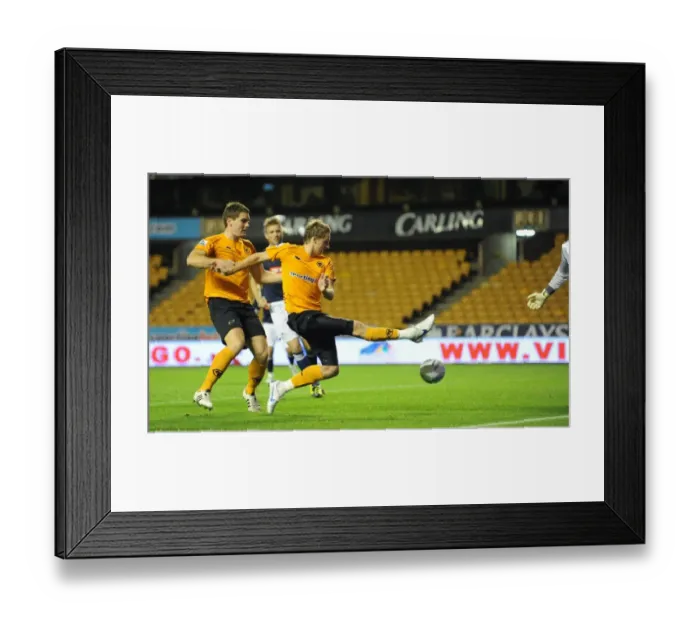 Framed Print : David Edwards Scores the Opener: Wolverhampton Wanderers Lead Millwall in Carling Cup Third Round