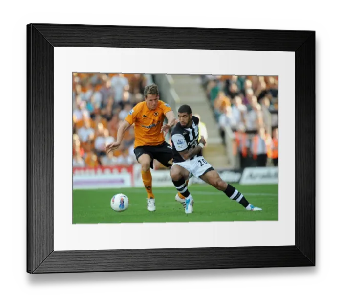 Framed Print : Clash of Best and Stearman: Wolverhampton Wanderers vs Newcastle United in the Barclays Premier League Framed Print : Clash of Best and Stearman: Wolverhampton Wanderers vs Newcastle United in the Barclays Premier League