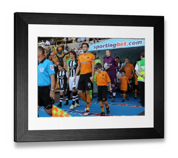 Framed Print : Wolverhampton Wanderers vs Newcastle United: Mascot Showdown - Barclays Premier League