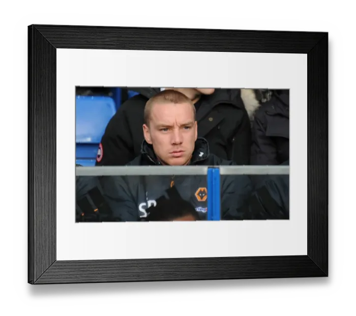 Framed Print : SOCCER - Barclays Premier League - Chelsea v Wolverhampton Wanderers Framed Print : SOCCER - Barclays Premier League - Chelsea v Wolverhampton Wanderers