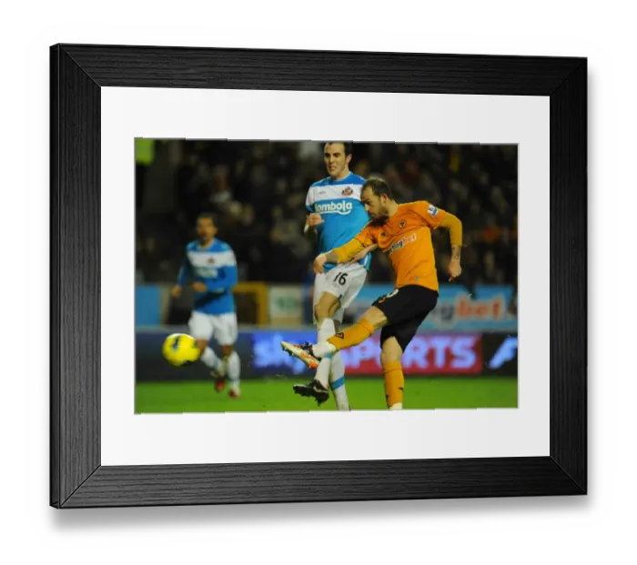 Framed Print : Steven Fletcher: Current Wolves Player Framed Print : Steven Fletcher: Current Wolves Player