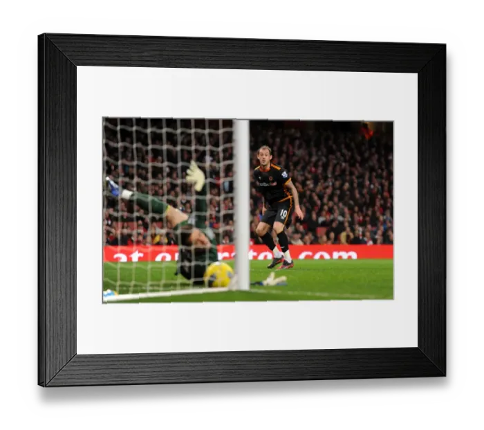 Framed Print : Steven Fletcher's Equalizing Goal: Arsenal vs. Wolverhampton Wanderers, Barclays Premier League Framed Print : Steven Fletcher's Equalizing Goal: Arsenal vs. Wolverhampton Wanderers, Barclays Premier League