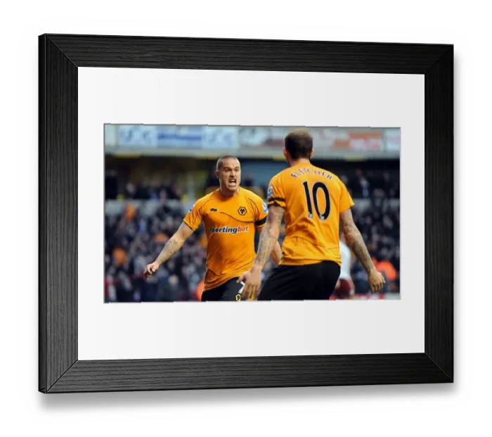 Framed Print : Michael Kightly's Dramatic Equalizer: Wolverhampton Wanderers vs. Aston Villa, Premier League