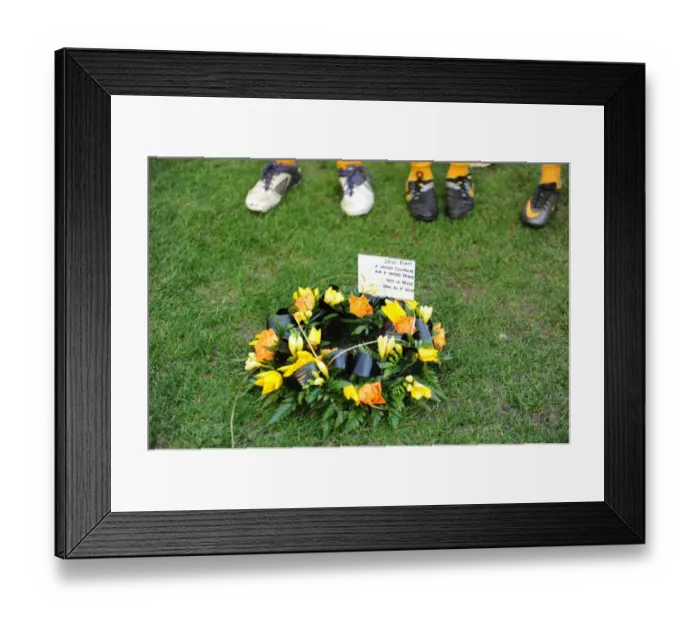 Framed Print : Wolverhampton Wanderers vs Aston Villa Tribute Match: In Memory of Dave Plant - Wreath of Remembrance