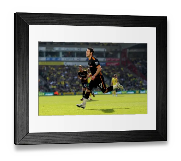 Framed Print : Matt Jarvis Scores the Opening Goal: Wolverhampton Wanderers Victory at Norwich City (BPL)