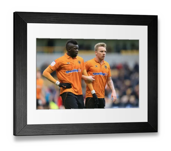 Framed Print : Wolverhampton Wanderers: Bakary Sako and Jamie O'Hara Clash Against Cardiff City in Npower Championship (2013) Framed Print : Wolverhampton Wanderers: Bakary Sako and Jamie O'Hara Clash Against Cardiff City in Npower Championship (2013)