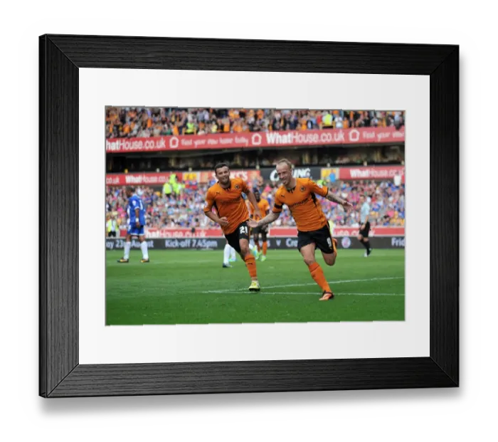Framed Print : Leigh Griffiths Brace: Wolves Thrash Gillingham 4-0 in Sky Bet League One (2013)