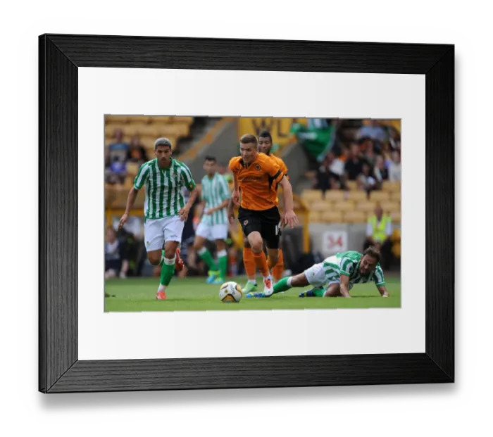 Framed Print : Wolverhampton Wanderers Lee Evans in Action Against Real Betis (2013) Framed Print : Wolverhampton Wanderers Lee Evans in Action Against Real Betis (2013)