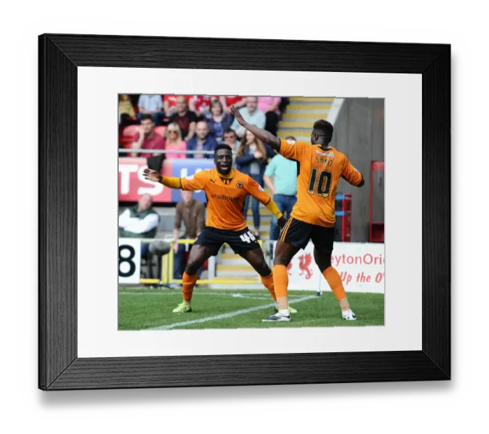 Framed Print : Sky Bet League One - Leyton Orient v Wolverhampton Wanderers - Matchroom Stadium Framed Print : Sky Bet League One - Leyton Orient v Wolverhampton Wanderers - Matchroom Stadium
