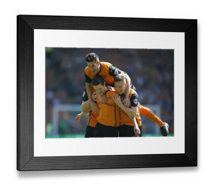 Framed Print : Sam Ricketts Dramatic Last-Minute Goal: Wolves Secure Victory vs. Carlisle United (Sky Bet League One, 2014)