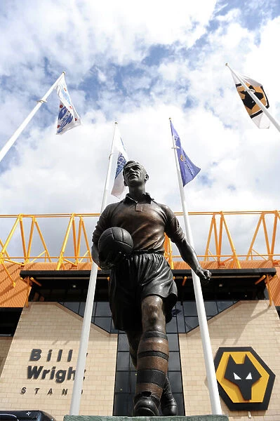 Billy Wright Statue. The Statue of Billy Wright outside Wolverhampton Wanderers