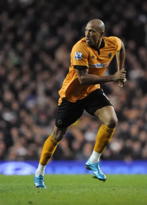 Framed Print : Clash in the Premier League: Tottenham vs. Wolverhampton Wanderers - Chris Iwelumo's Determined Performance Framed Print : Clash in the Premier League: Tottenham vs. Wolverhampton Wanderers - Chris Iwelumo's Determined Performance