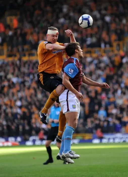 Framed Print : Clash of Titans: Jody Craddock vs Stiliyan Petrov - Wolves vs Aston Villa, Premier League Framed Print : Clash of Titans: Jody Craddock vs Stiliyan Petrov - Wolves vs Aston Villa, Premier League