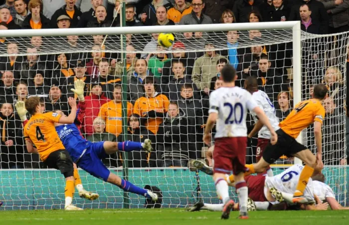 Framed Print : David Edwards Dramatic 2-1 Goal: Wolves vs. Aston Villa (Barclays Premier League)