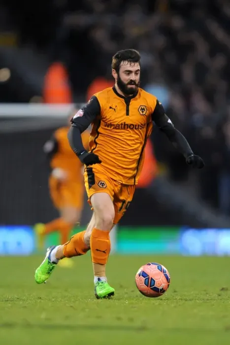 Framed Print : Determined Jack Price: Wolverhampton Wanderers FA Cup Battle at Craven Cottage vs. Fulham