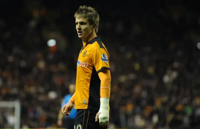 Framed Print : Determined Strike: Kevin Doyle Scores for Wolverhampton Wanderers Against Arsenal in the Barclays Premier League Framed Print : Determined Strike: Kevin Doyle Scores for Wolverhampton Wanderers Against Arsenal in the Barclays Premier League