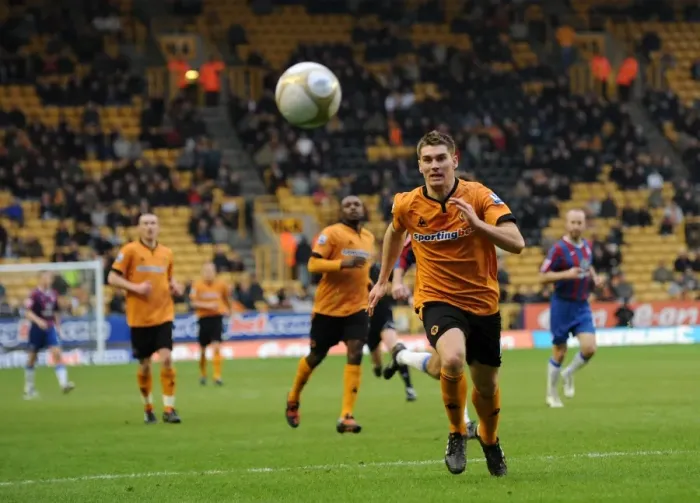 Framed Print : FA Cup Fourth Round Drama: Sam Vokes of Wolverhampton Wanderers vs Crystal Palace Framed Print : FA Cup Fourth Round Drama: Sam Vokes of Wolverhampton Wanderers vs Crystal Palace