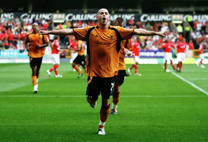 Framed Print : Football - Wolverhampton Wanderers v Nottingham Forest Framed Print : Football - Wolverhampton Wanderers v Nottingham Forest