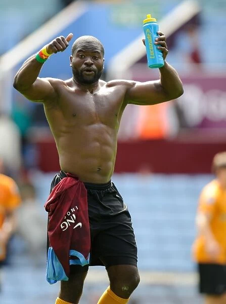 George Elokobi's Dramatic Final Moments: Aston Villa vs. Wolverhampton Wanderers in the Barclays Premier League - The Thrilling Conclusion