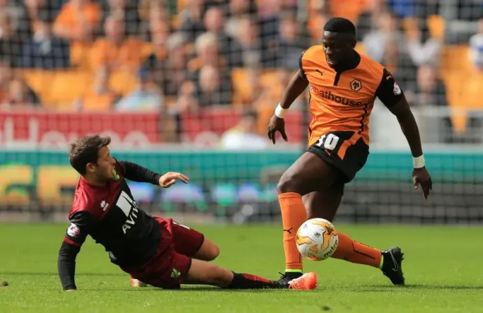 Framed Print : Intense Battle for Ball Possession: Wolverhampton Wanderers vs Norwich City - Sky Bet Championship
