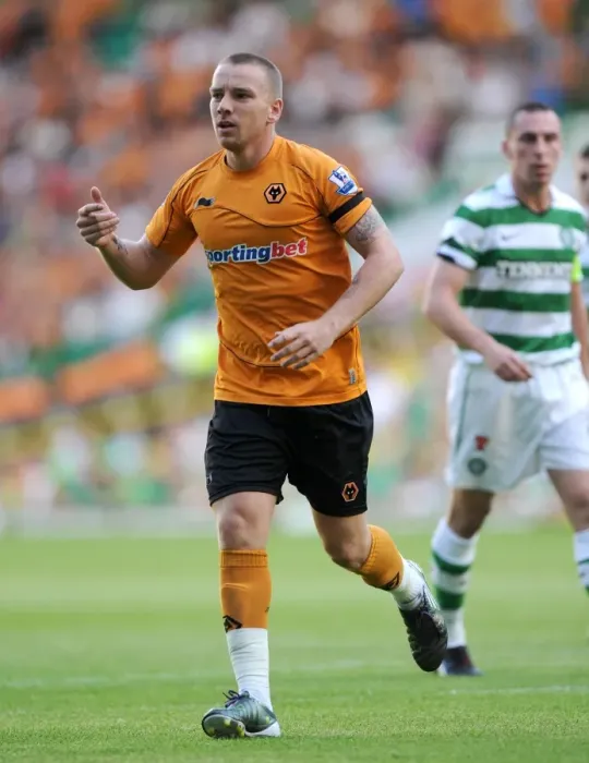 Framed Print : Jamie O'Hara in Action: Celtic vs. Wolverhampton Wanderers Pre-Season Soccer Clash